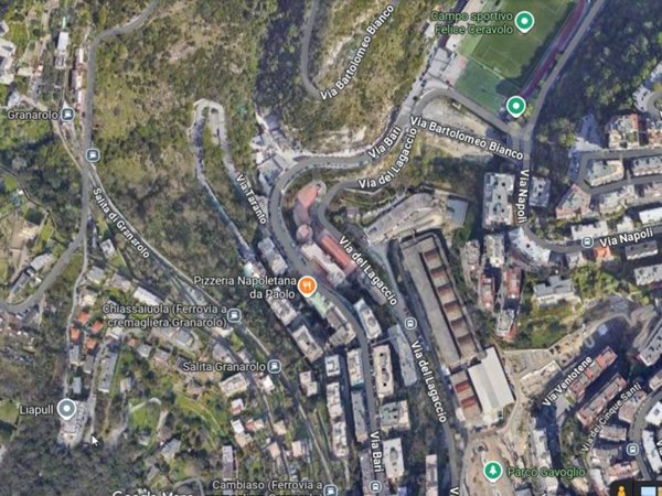 negozio in vendita a Genova in zona Lagaccio / Granarolo