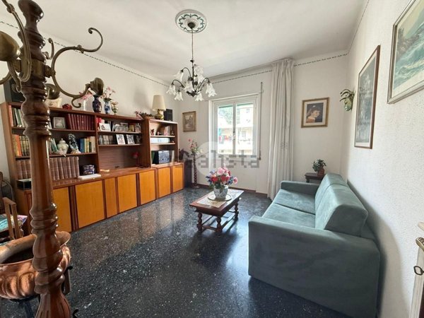 appartamento in vendita a Genova in zona Sampierdarena