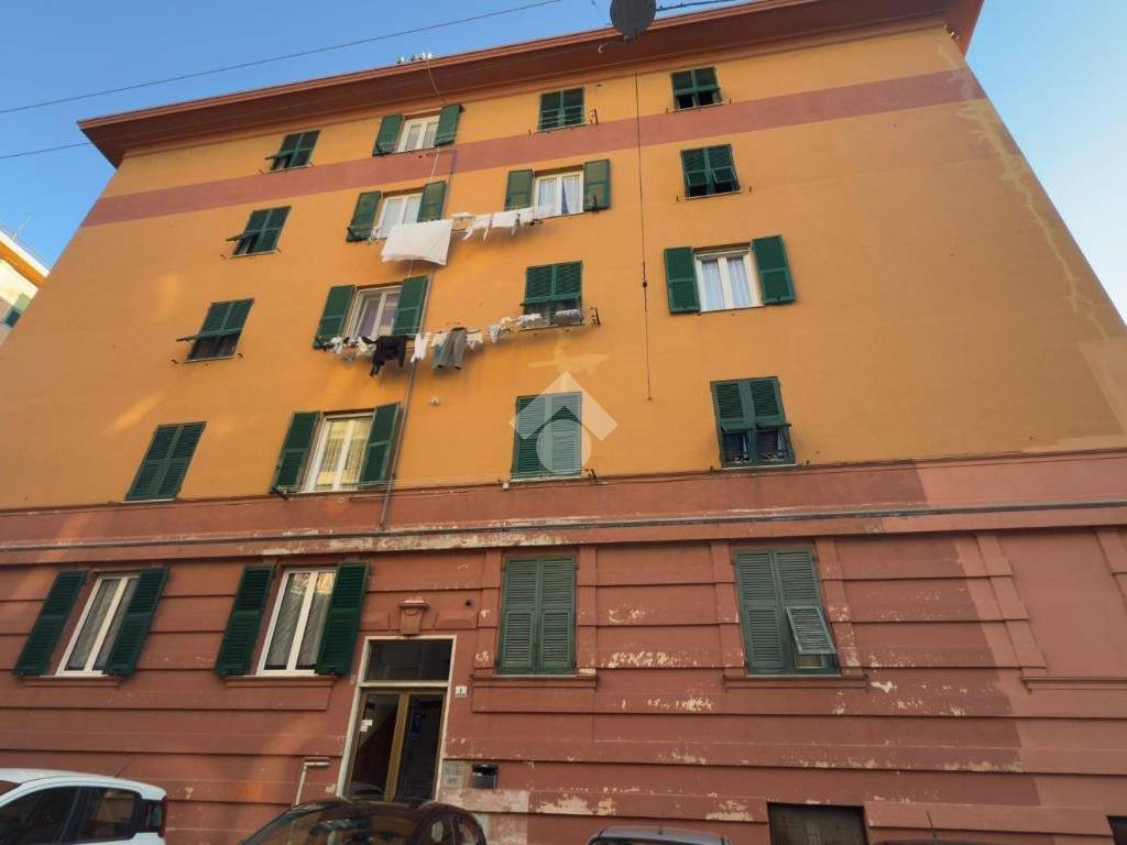 appartamento in vendita a Genova in zona Voltri