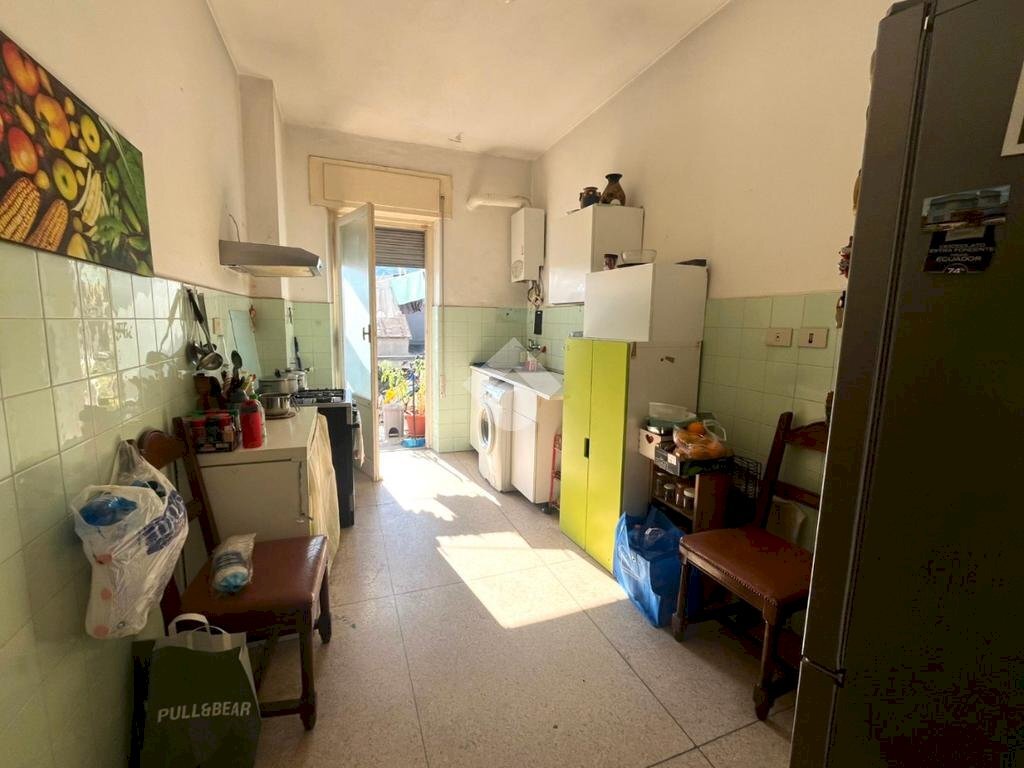 appartamento in vendita a Genova in zona Rivarolo