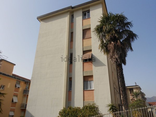 appartamento in vendita a Genova in zona Pontedecimo