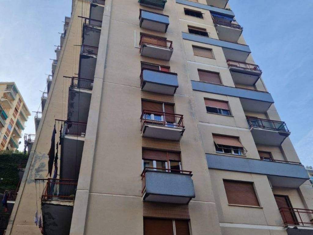 appartamento in vendita a Genova in zona Quezzi