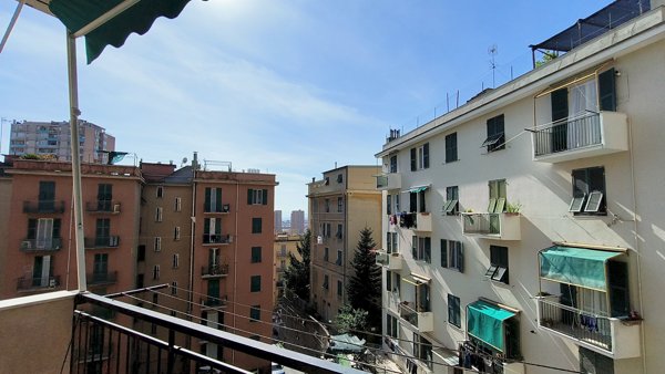 appartamento in vendita a Genova in zona Sampierdarena