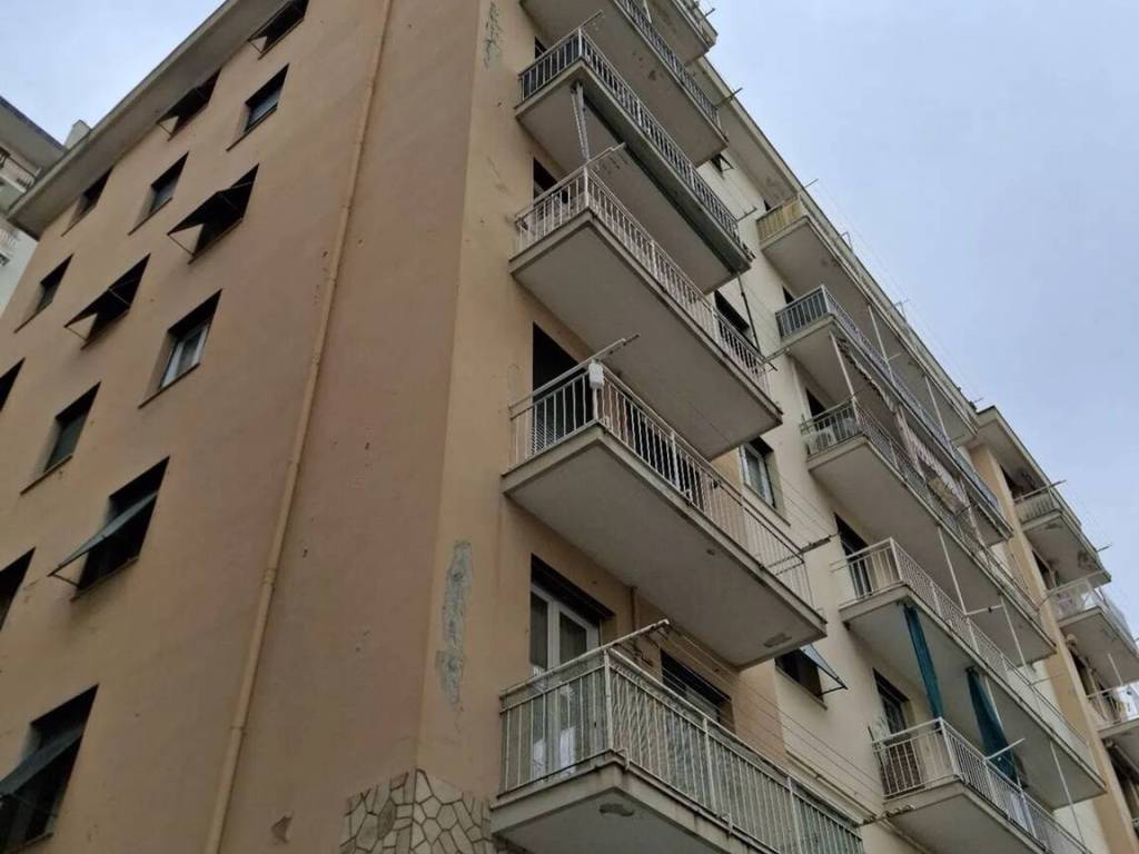 appartamento in vendita a Genova in zona Cornigliano