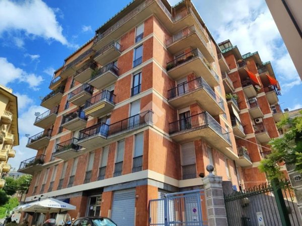 appartamento in vendita a Genova in zona Sestri Ponente