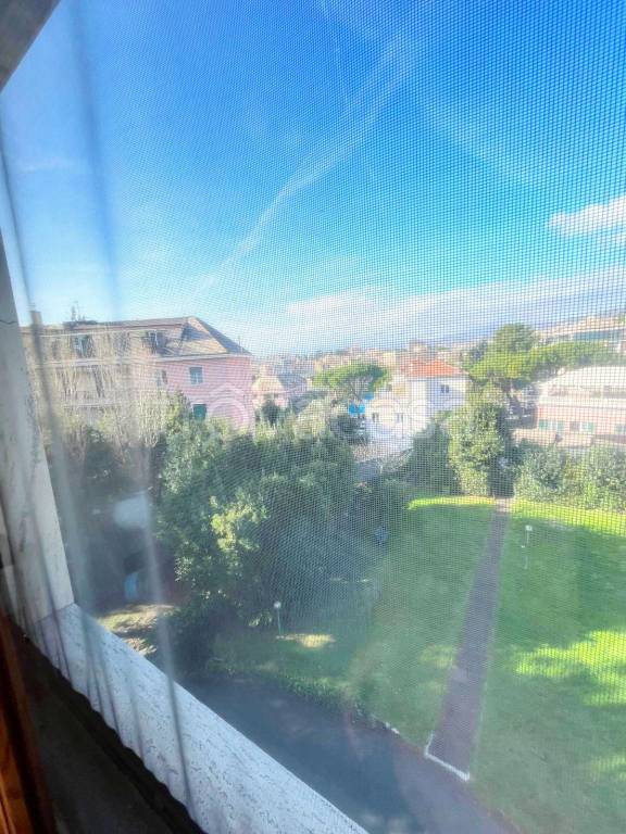 appartamento in vendita a Genova in zona Albaro