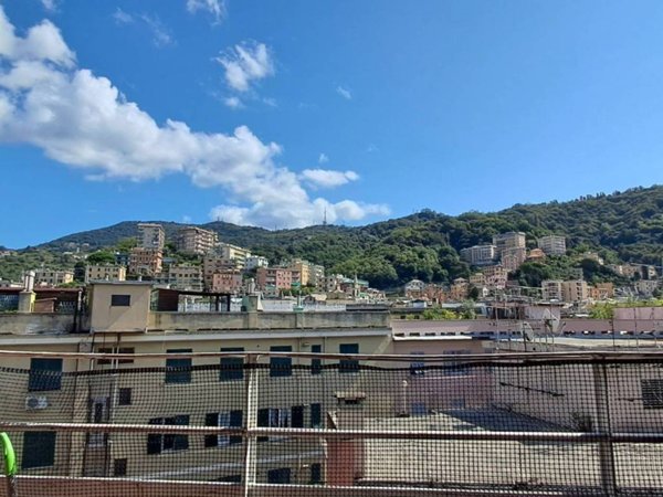 appartamento in vendita a Genova in zona Certosa