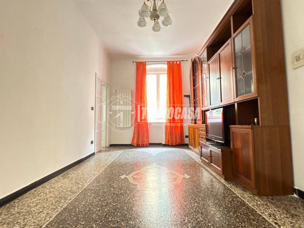 appartamento in vendita a Genova in zona Rivarolo