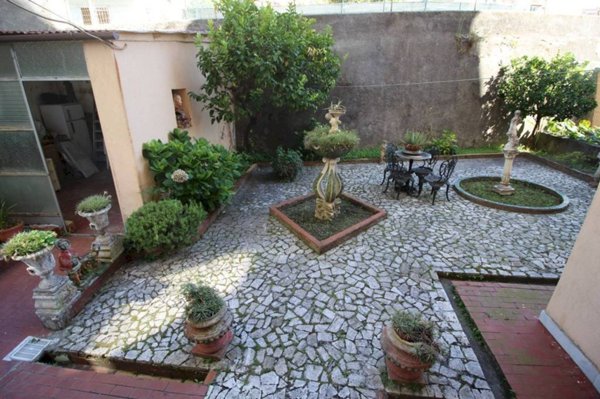 appartamento in vendita a Genova in zona Palmaro / Pra'