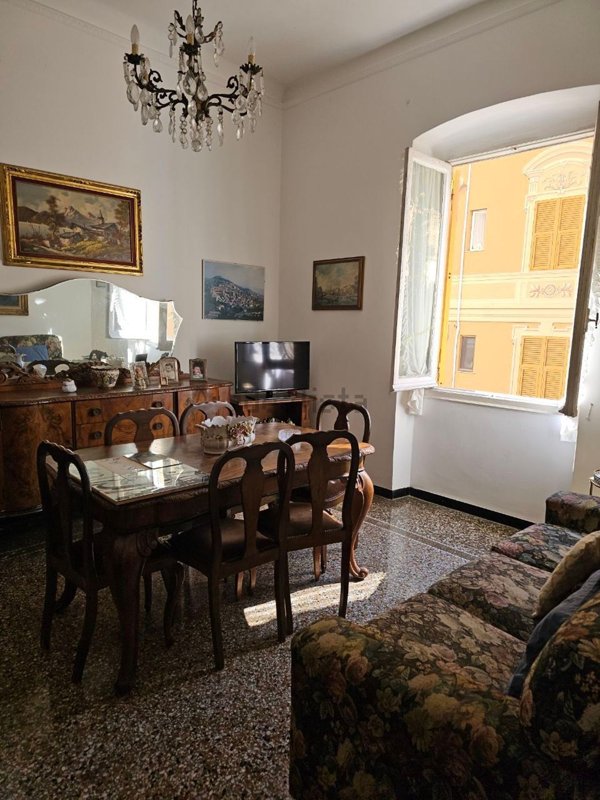 appartamento in vendita a Genova in zona Marassi