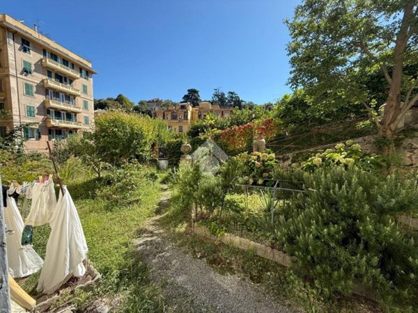 appartamento in vendita a Genova in zona Castelletto