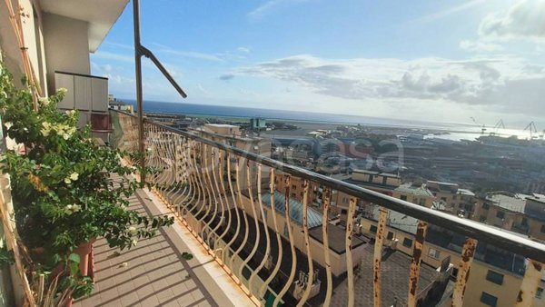 appartamento in vendita a Genova in zona Sestri Ponente