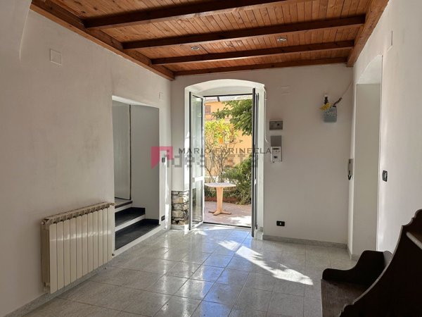 appartamento in vendita a Genova in zona Staglieno