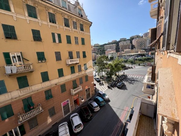 appartamento in vendita a Genova in zona Marassi