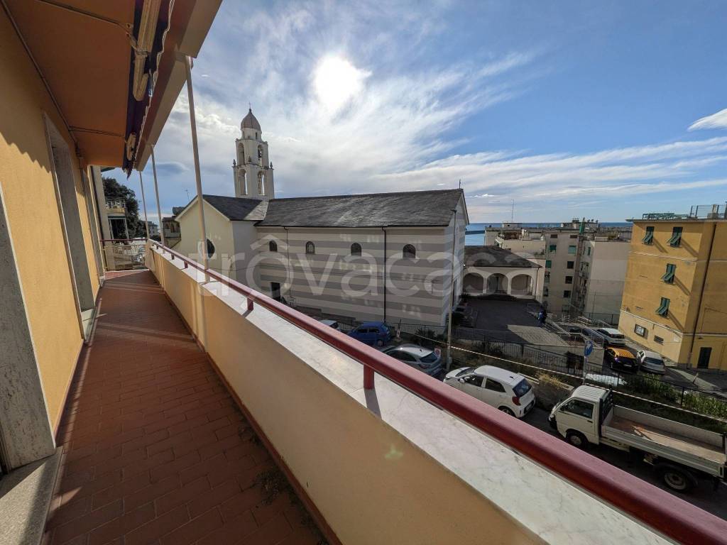 appartamento in vendita a Genova in zona Pegli