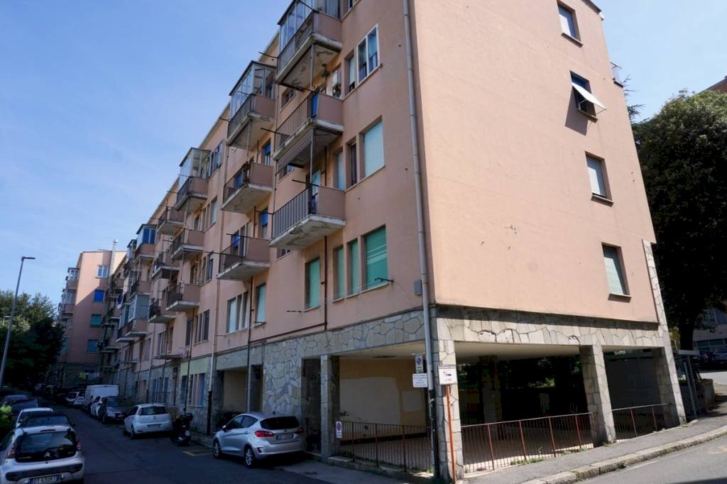 appartamento in vendita a Genova in zona Sampierdarena