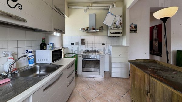 appartamento in vendita a Genova in zona Bolzaneto