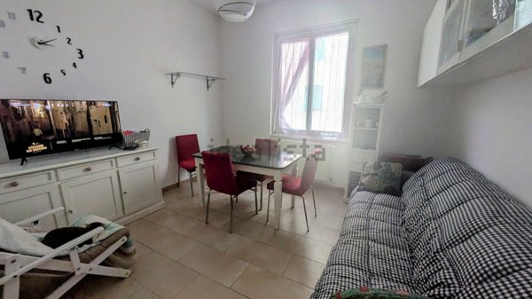 appartamento in vendita a Genova in zona Voltri