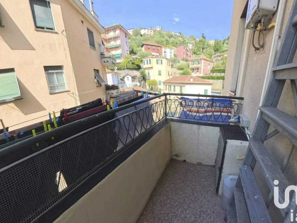 appartamento in vendita a Genova in zona Apparizione