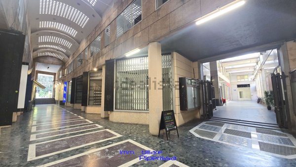 casa indipendente in vendita a Genova in zona Portoria / Piccapietra