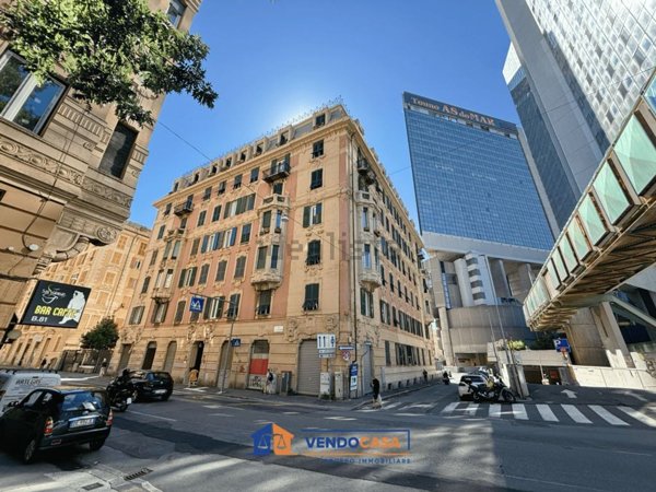 appartamento in vendita a Genova in zona Foce
