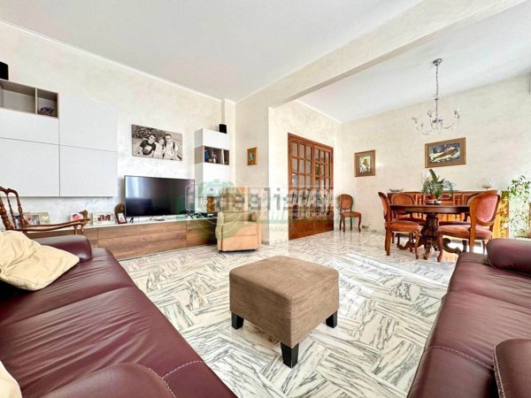 appartamento in vendita a Genova in zona Pegli