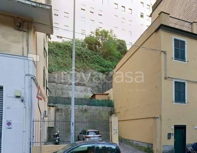 appartamento in vendita a Genova in zona Sampierdarena