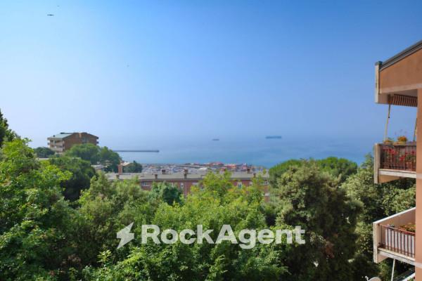 appartamento in vendita a Genova in zona Palmaro / Pra'