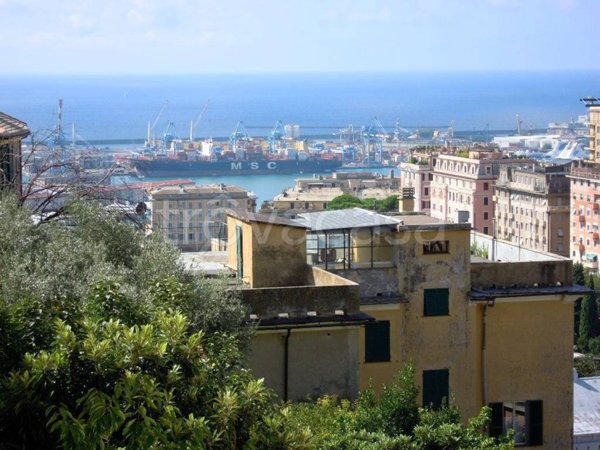 appartamento in vendita a Genova in zona Castelletto
