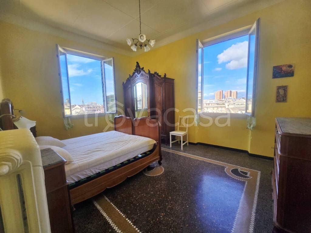 appartamento in vendita a Genova in zona Sampierdarena