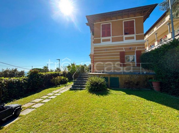 casa indipendente in vendita a Genova in zona Pegli