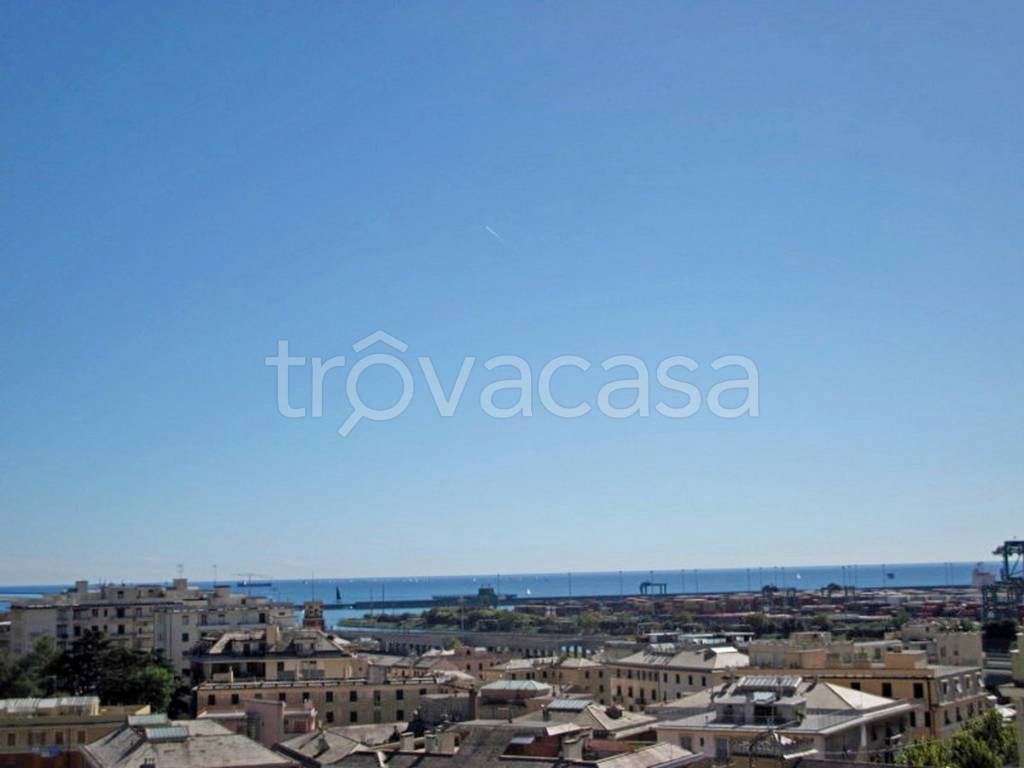appartamento in vendita a Genova in zona Palmaro / Pra'