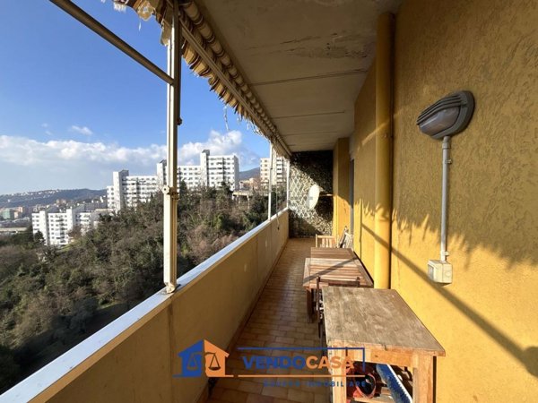 appartamento in vendita a Genova in zona Rivarolo