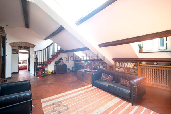 appartamento in vendita a Genova in zona Portoria / Piccapietra