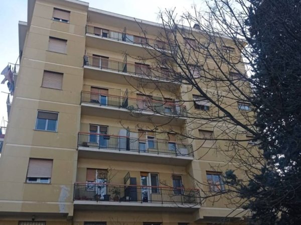 appartamento in vendita a Genova in zona Rivarolo