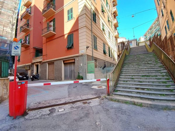 appartamento in vendita a Genova in zona Sampierdarena
