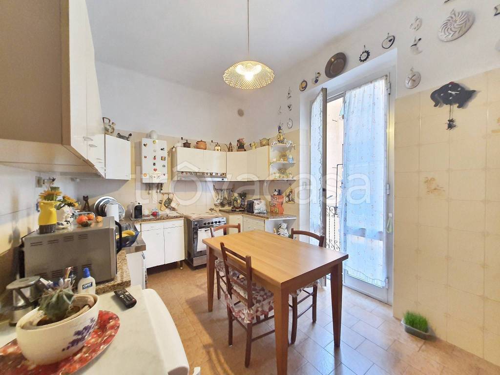 appartamento in vendita a Genova in zona Sampierdarena