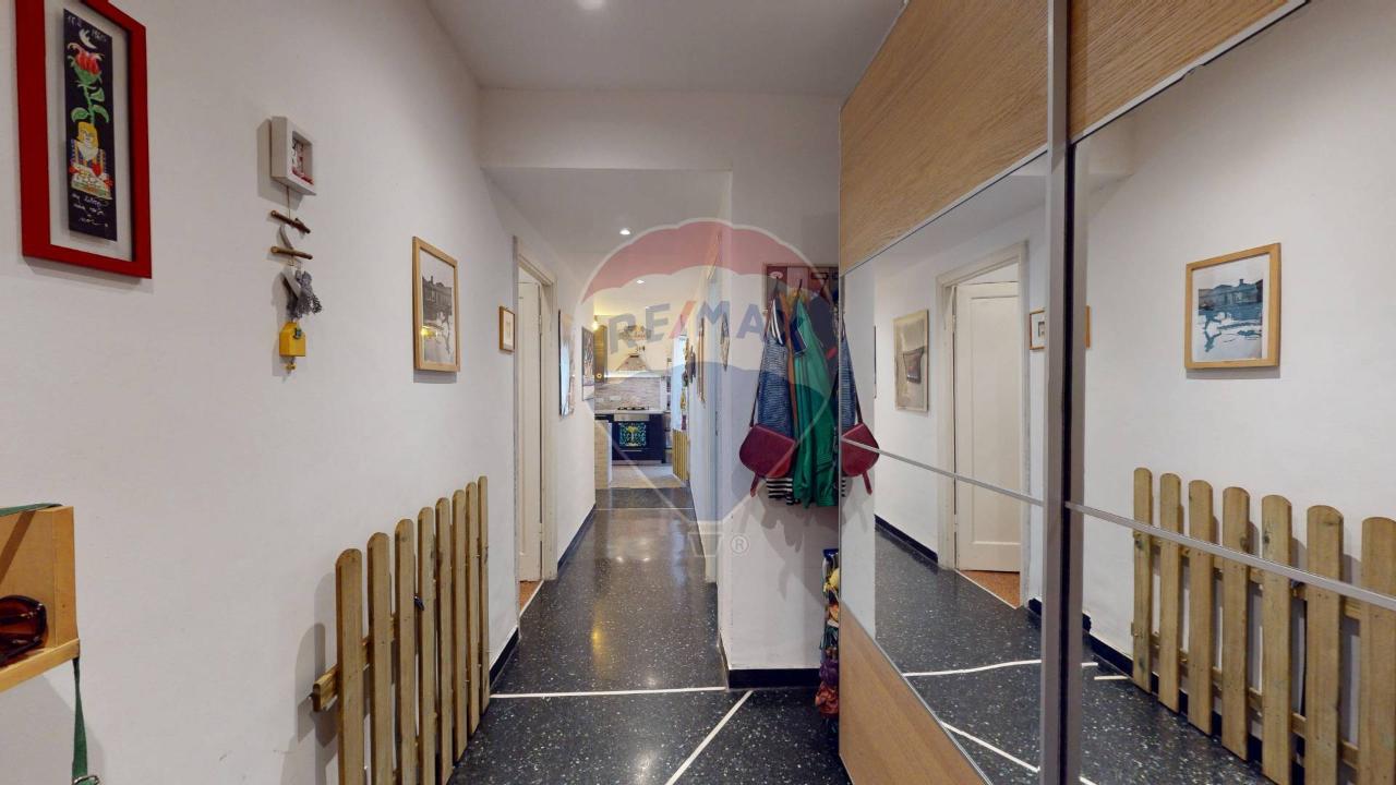 appartamento in vendita a Genova in zona Marassi