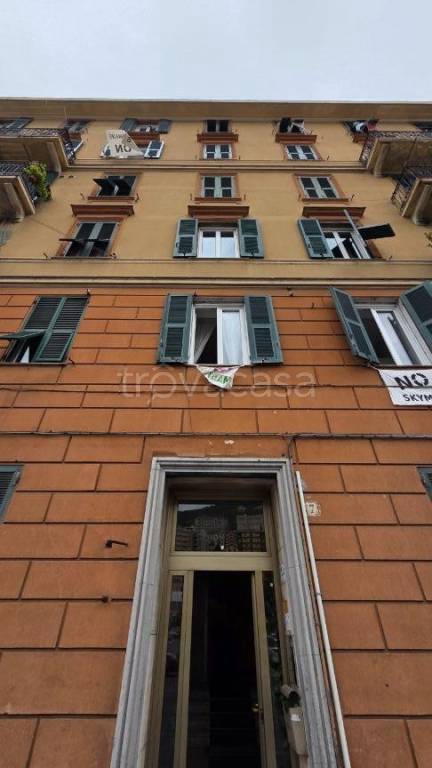 appartamento in vendita a Genova in zona Staglieno