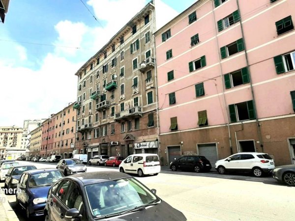 appartamento in vendita a Genova in zona Sampierdarena