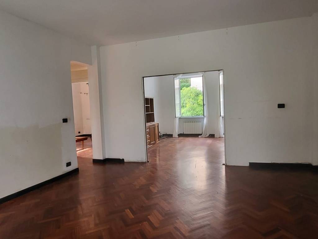 appartamento in vendita a Genova in zona Quezzi