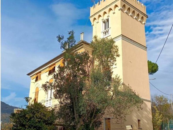 casa indipendente in vendita a Genova in zona Molassana
