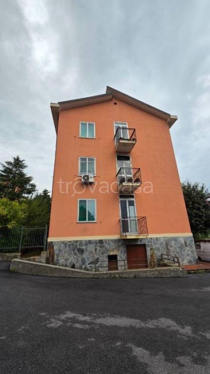 appartamento in vendita a Genova in zona Lagaccio / Granarolo