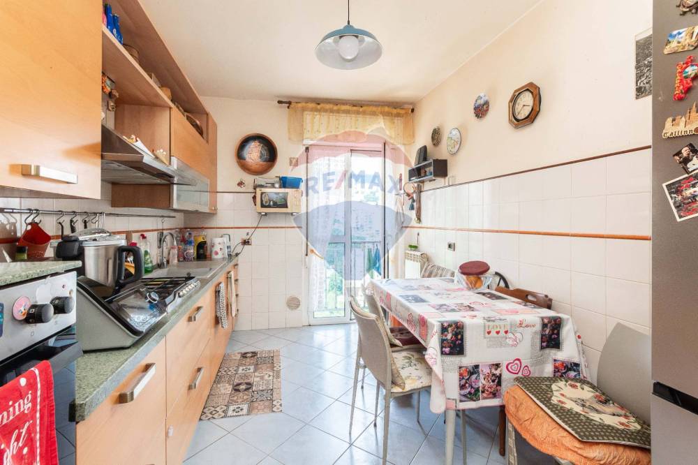 appartamento in vendita a Genova in zona Lagaccio / Granarolo