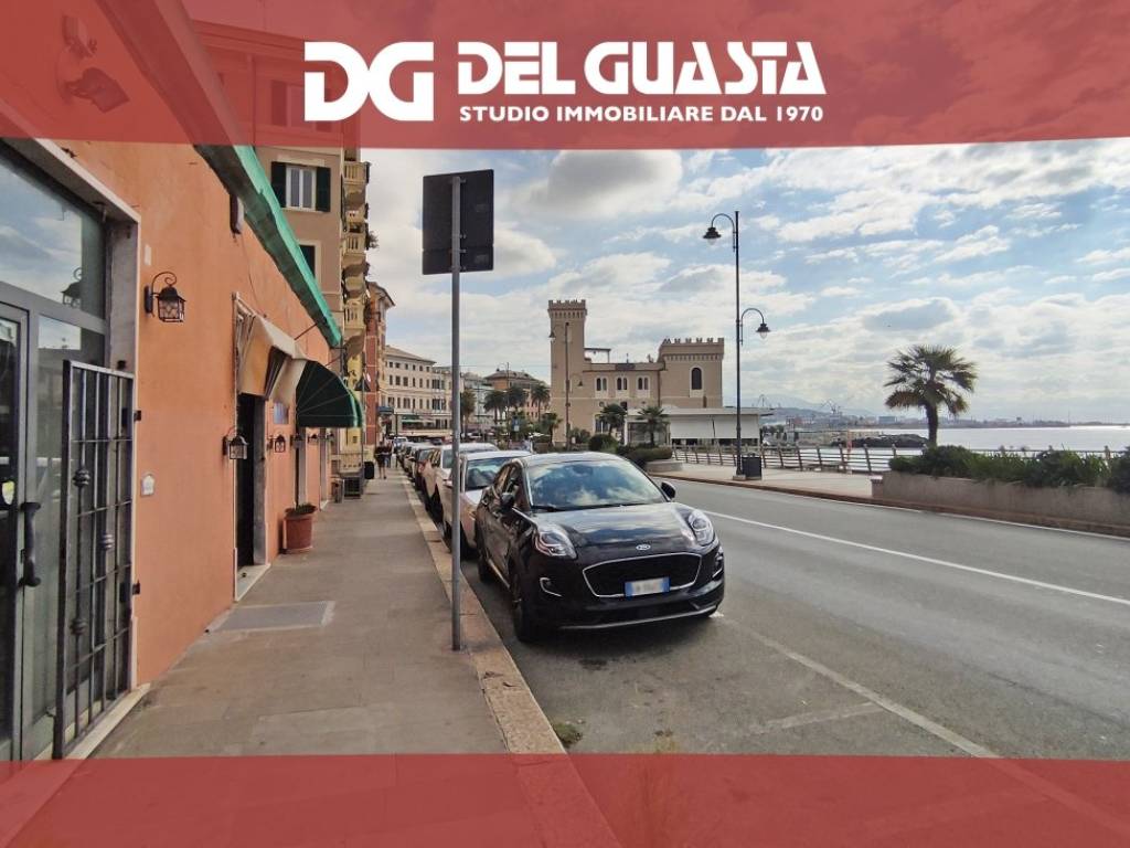 negozio in vendita a Genova in zona Multedo