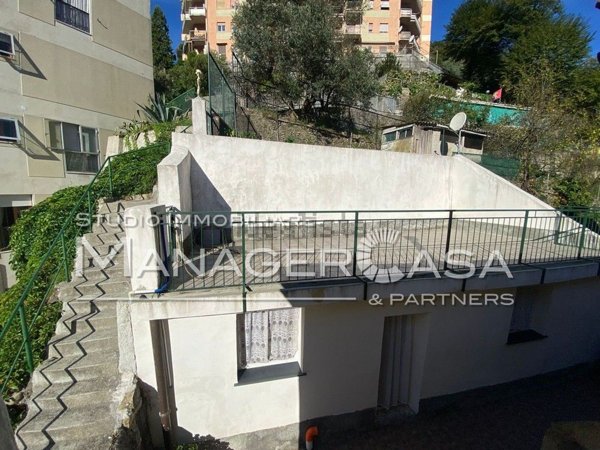 appartamento in vendita a Genova in zona Quezzi