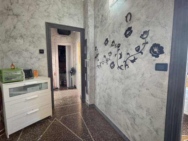 appartamento in vendita a Genova in zona Sestri Ponente