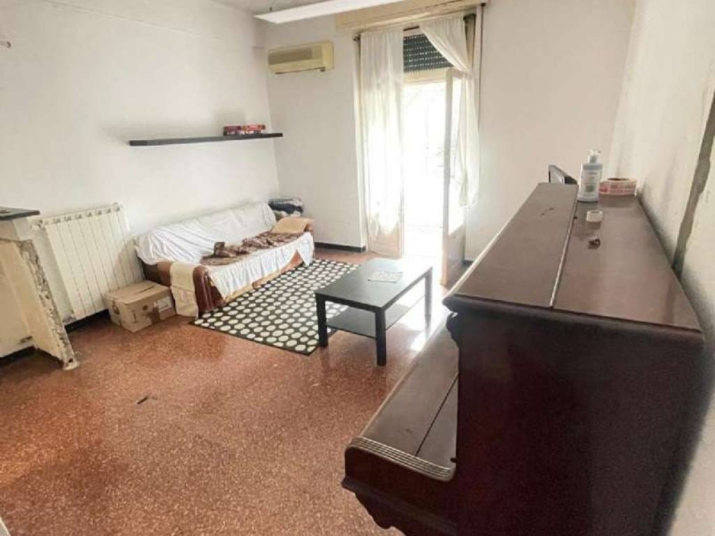 appartamento in vendita a Genova in zona Sturla