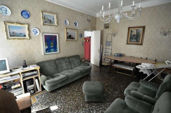 appartamento in vendita a Genova in zona Foce