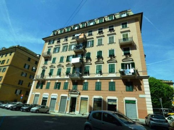 appartamento in vendita a Genova in zona Foce